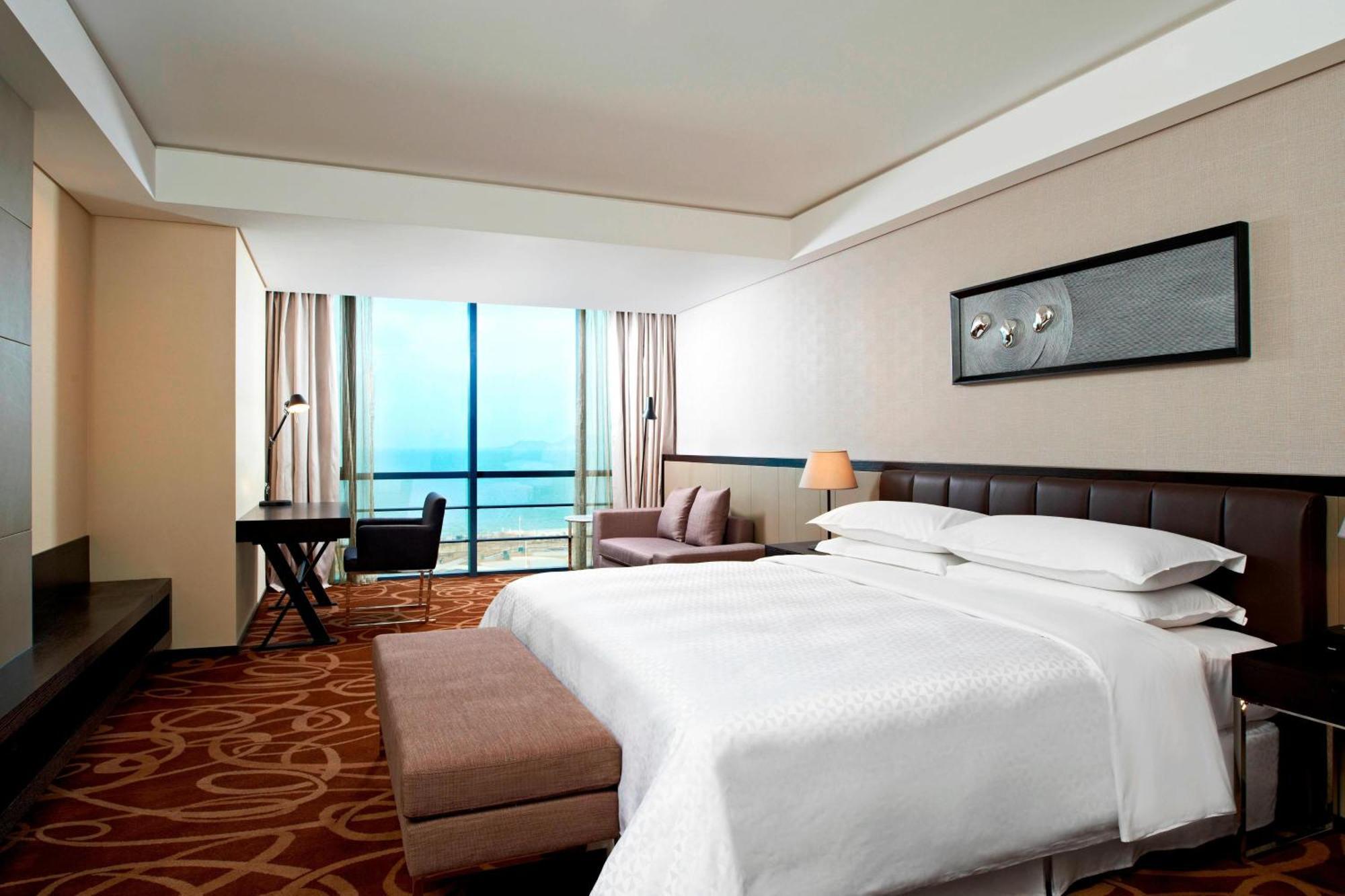 Four Points By Sheraton Qingdao, West Coast Exterior photo