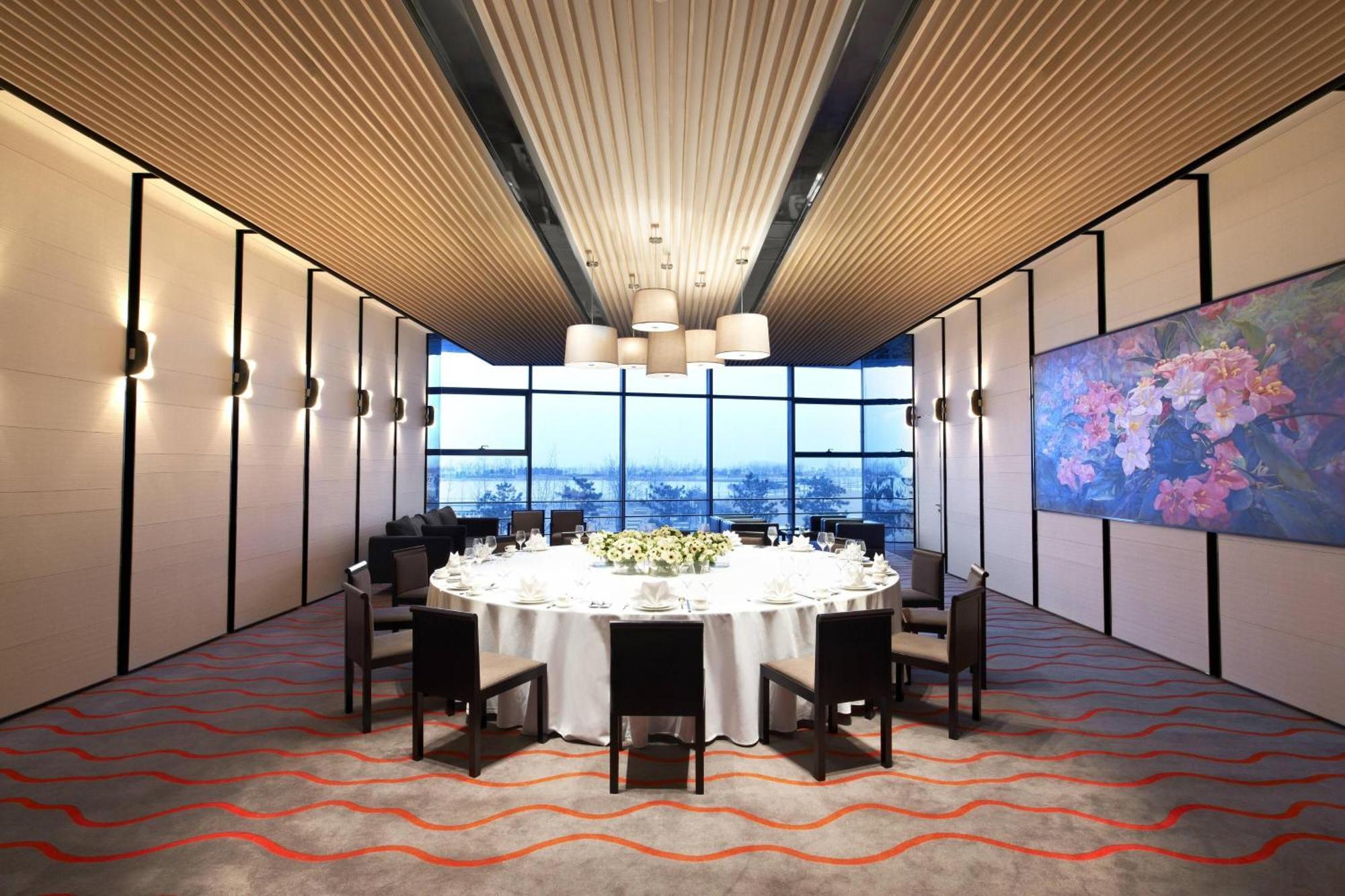 Four Points By Sheraton Qingdao, West Coast Exterior photo
